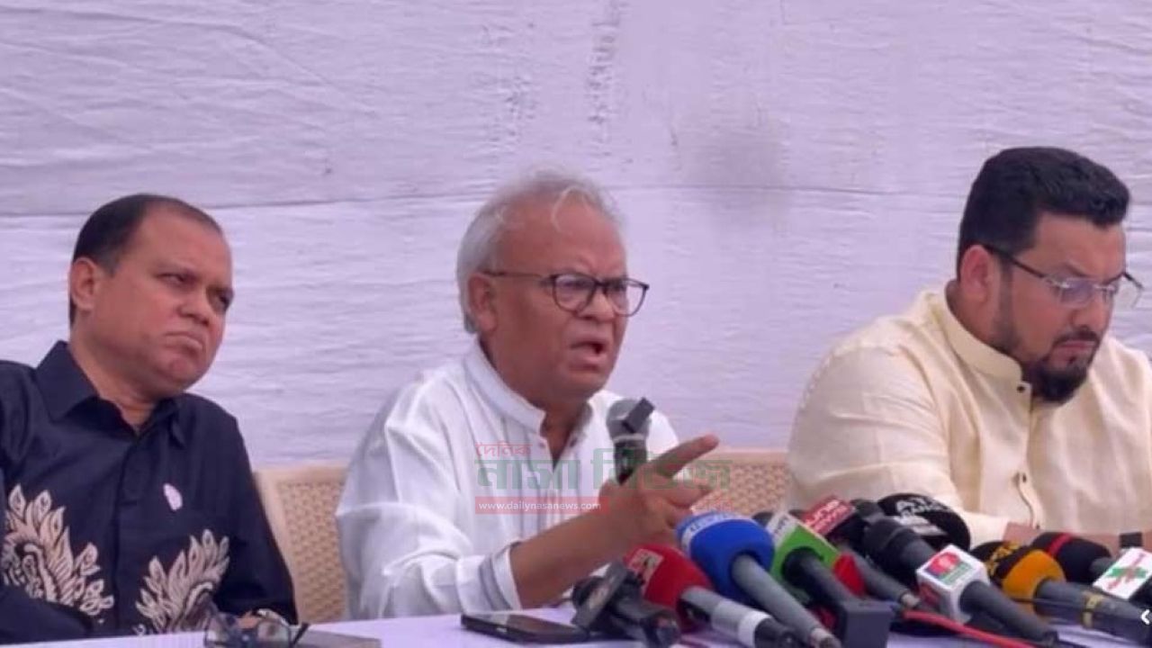 খালেদা জিয়াকে মৃত্যুর মুখে ঠেলে দিতে হাসিনা সকল ধরনের চেষ্টা চালিয়েছেনঃ রিজভী