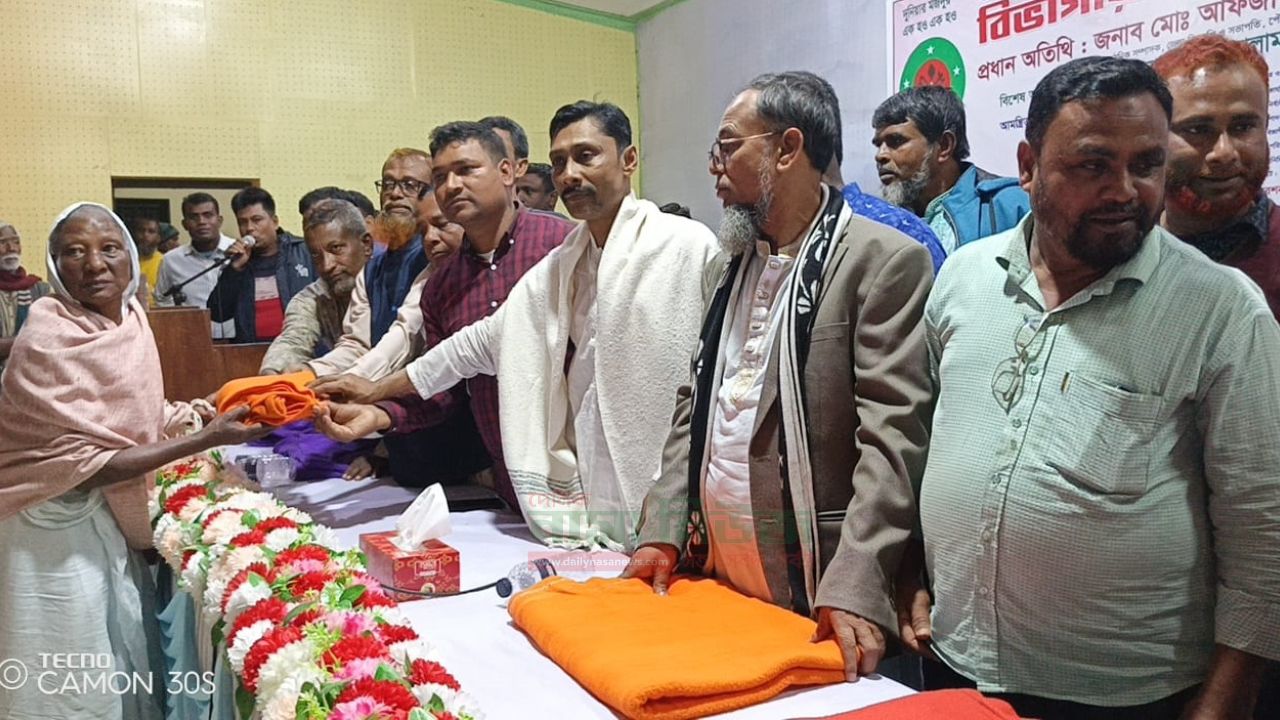 নির্মাণ শ্রমিক ফেডারেশনের ৫ম প্রতিষ্ঠা বার্ষিকী ও বিভাগীয় কমিটি গঠন,ন্যায্য মজুরি ও নিরাপত্তার দাবি