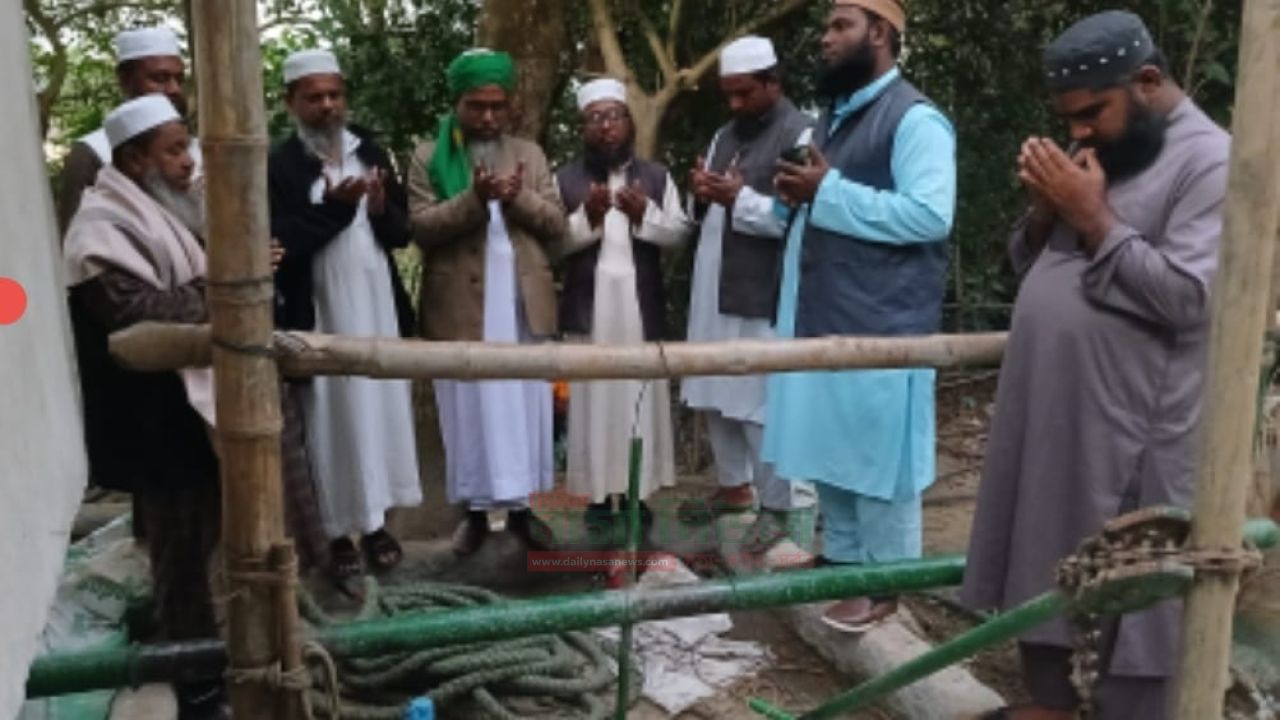 ফ্রান্স জমিয়তের পক্ষ থেকে শহিদ মাওলানা মুস্তাক আহমদ গাজীনগরীর পরিবারকে ডীপ-টিউবওয়েল প্রদান