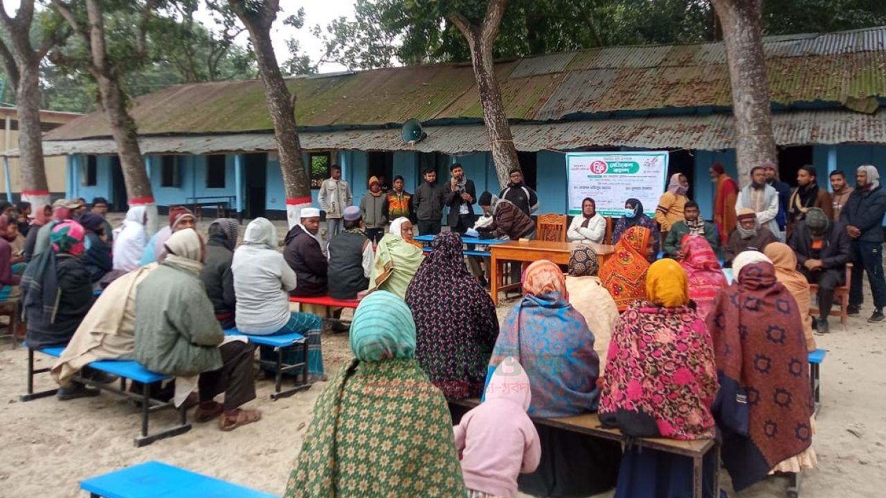 বদলগাছীতে কুরআন সুন্নাহ ফাউন্ডেশনের বিনামূল্যে মেডিকেল ক্যাম্প ও ওষুধ বিতরণ