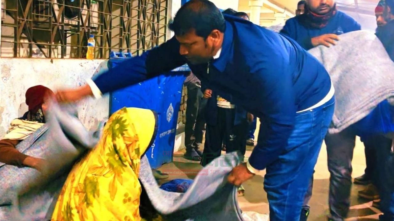 হাড় কাঁপানো শীতে ছিন্নমুল মানুষের পাশে উপজেলা প্রসাশন 