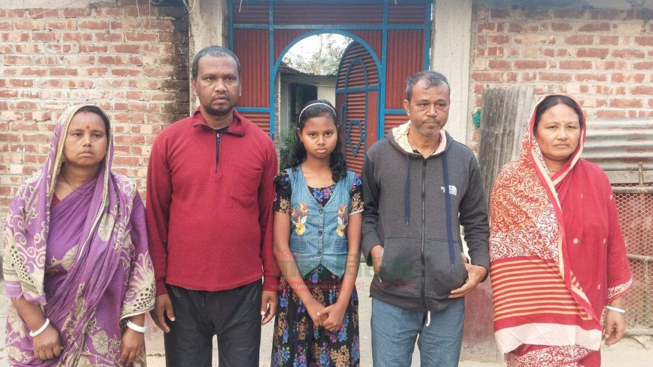 পাঁচবিবিতে জোরপূর্বক জমির দখল নিতে সংখ্যালঘু পরিবারকে হুমকি