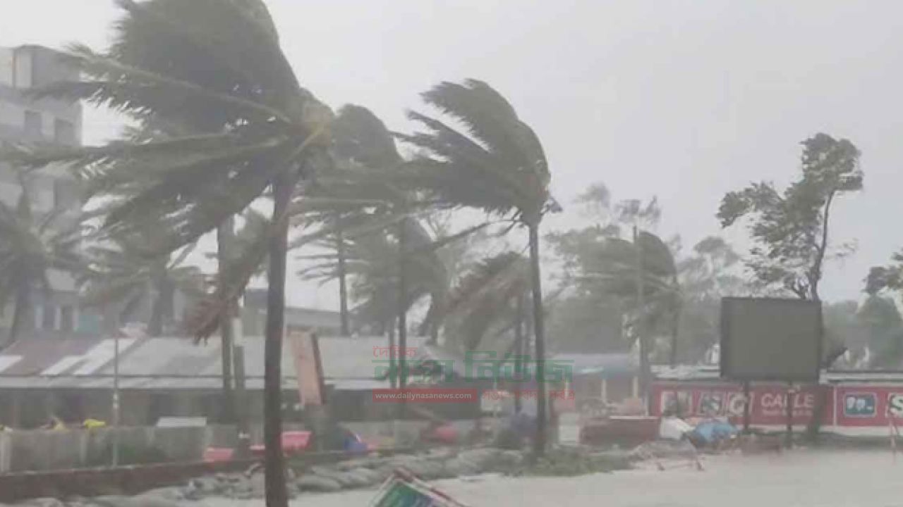 ঢাকাসহ দেশের ১৯টি জেলায়  ধেয়ে আসছে ঝড়