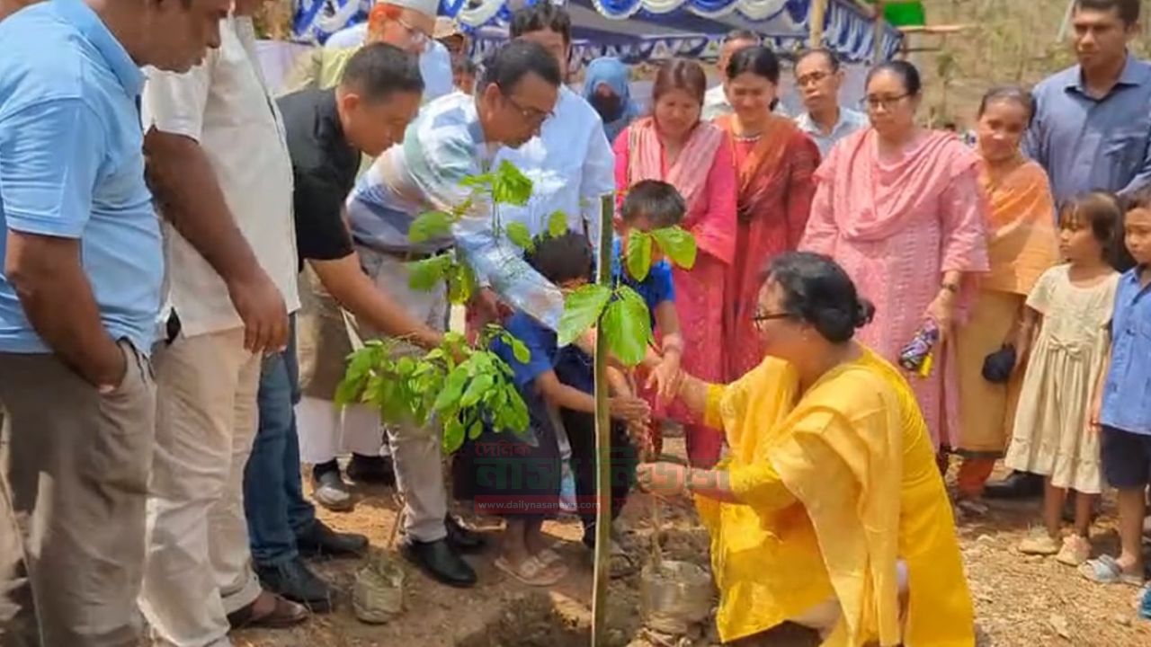 রাঙ্গামাটি-চট্টগ্রাম মহাসড়কে ৪১ হাজার বৃক্ষ রোপণ কার্যক্রম শুরু