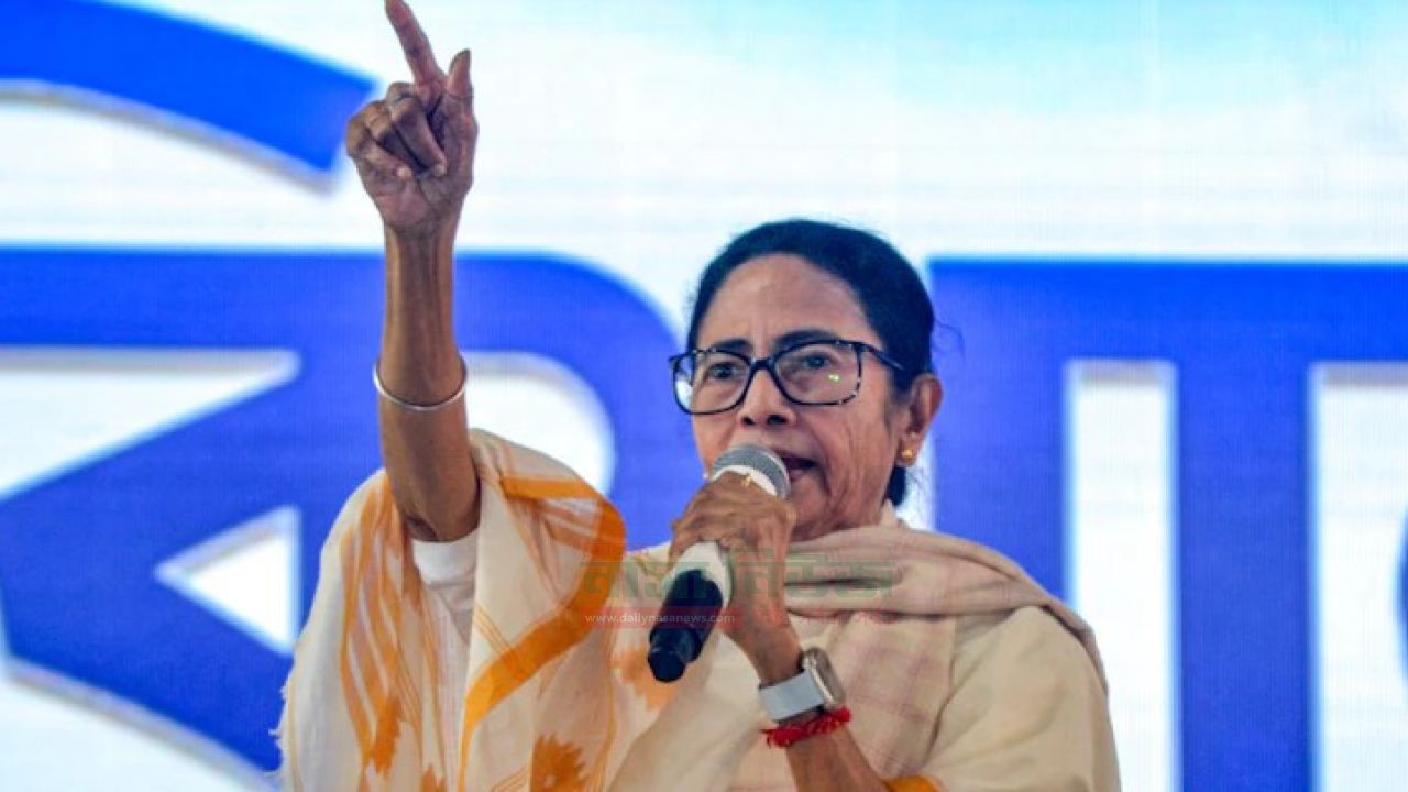 ফলাফল নিয়ে বিতর্কের মাঝেই ঘোষণা-পদ ছাড়ছেন না মমতা,লড়াই চালিয়ে যাওয়ার ইঙ্গিত