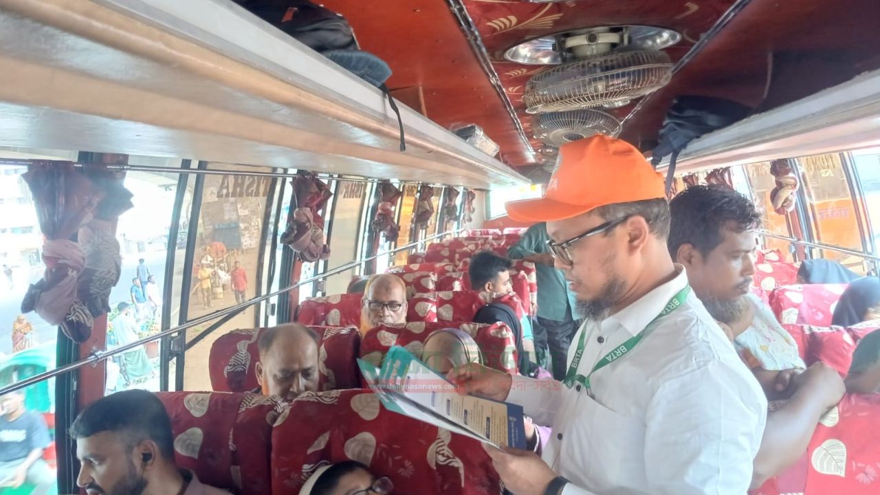 ঈদুল আযহা শেষে কর্মস্থলে ফেরা যাত্রীদের নিরাপদ যাত্রায় বিআরটিএর নানা উদ্যোগ