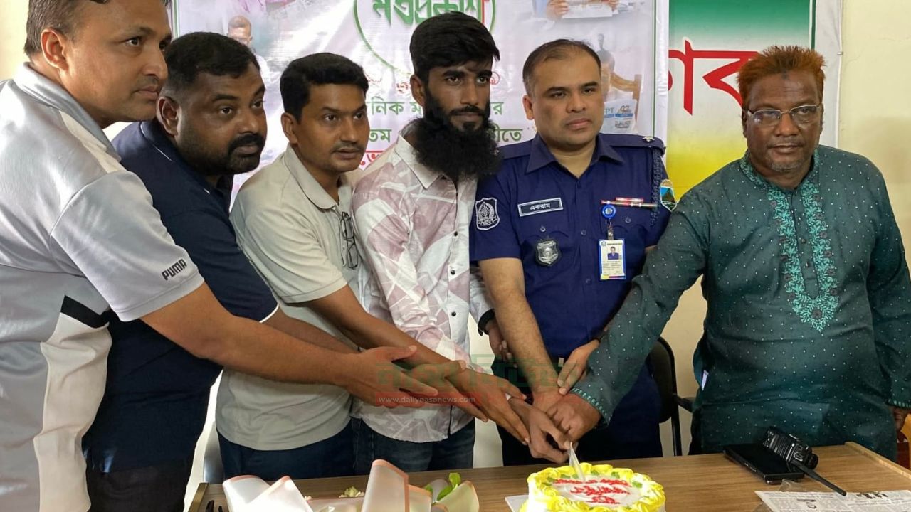 চাঁপাইনবাবগঞ্জে মতপ্রকাশ পত্রিকার ১৩ তম প্রতিষ্ঠা বার্ষিকী পালিত