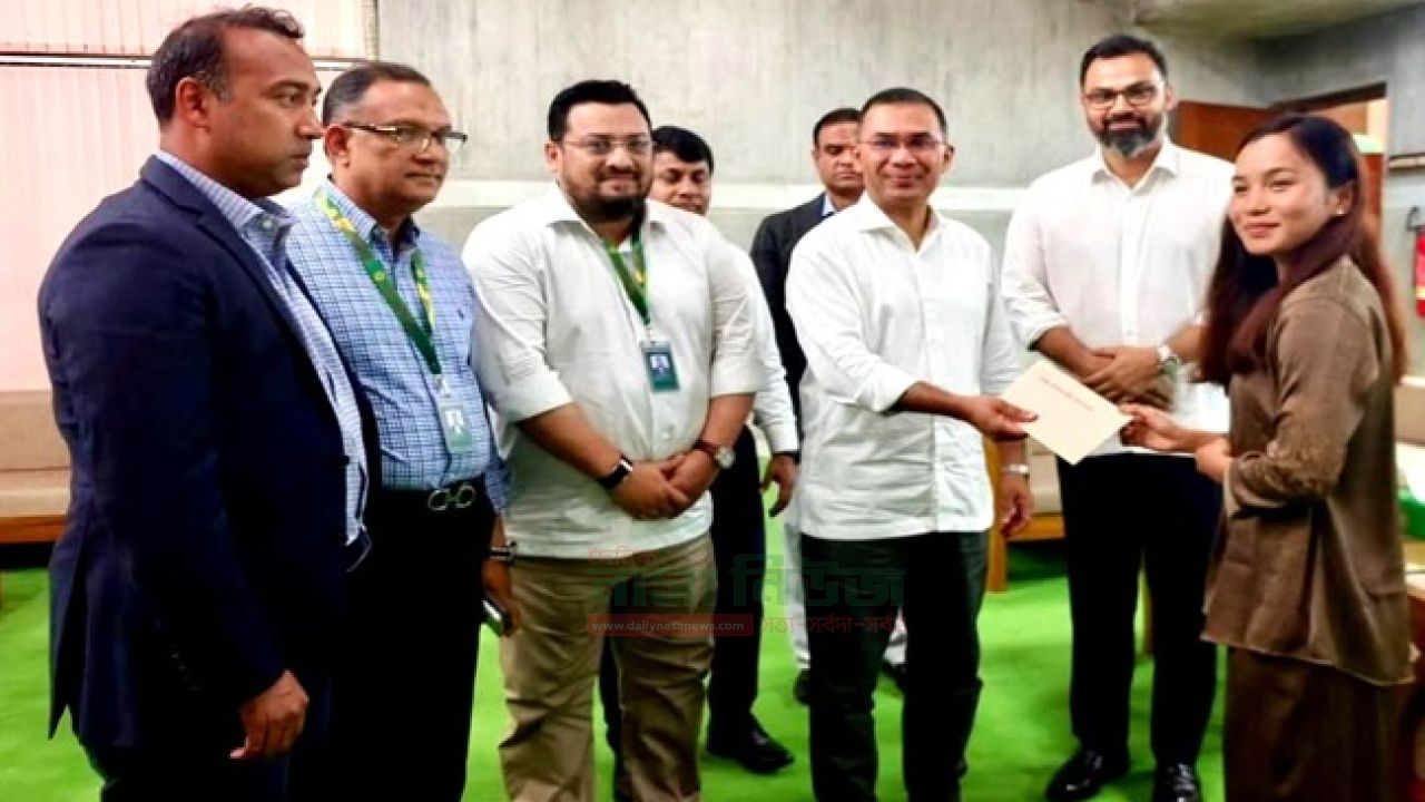 নারী ফুটবলার ঋতুপর্ণা চাকমার বাড়ি নির্মাণে আর্থিক সহায়তা দিয়েছেন প্রধানমন্ত্রী