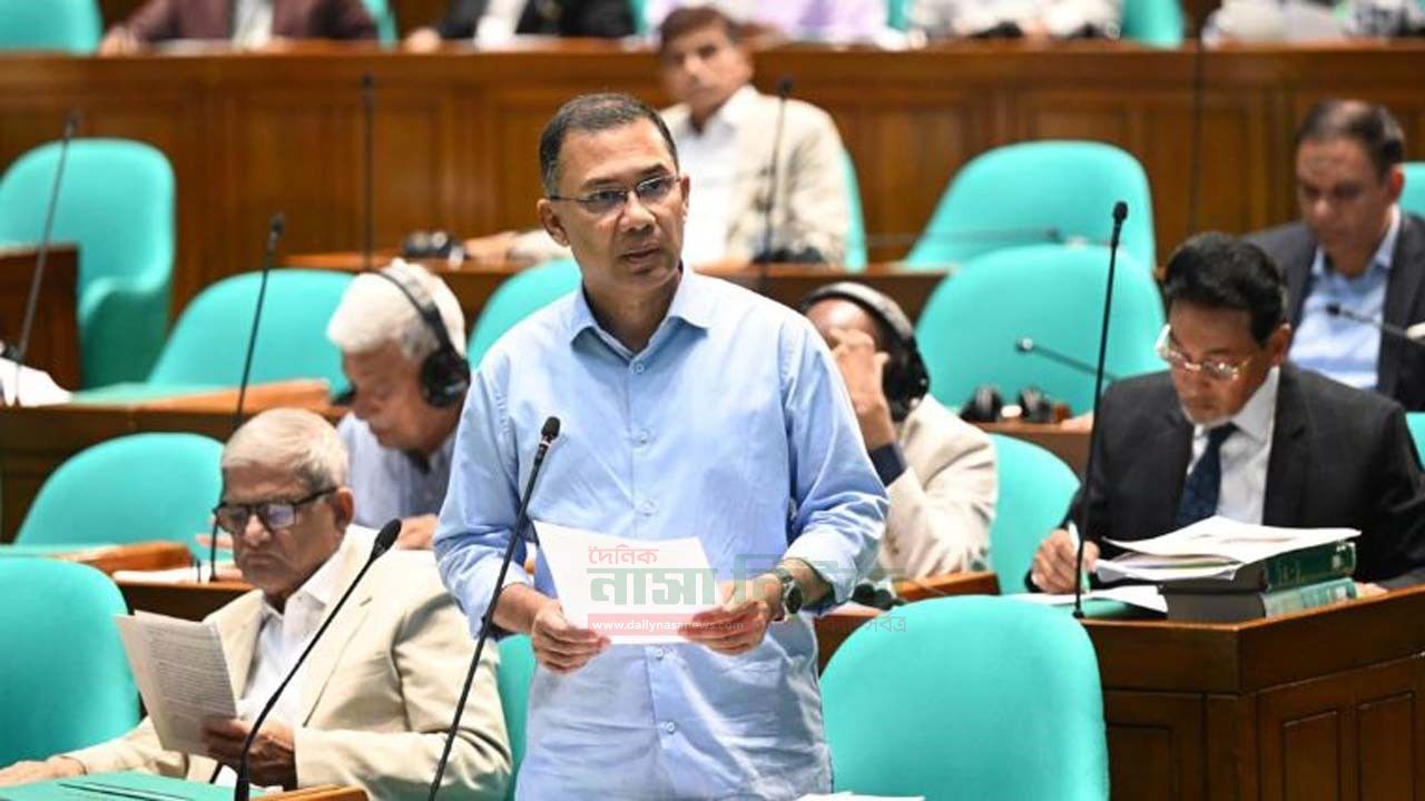 ডিজিটাল স্বাস্থ্যসেবা,পরীক্ষামূলক ই-কার্ড চালু ৫ জেলায়