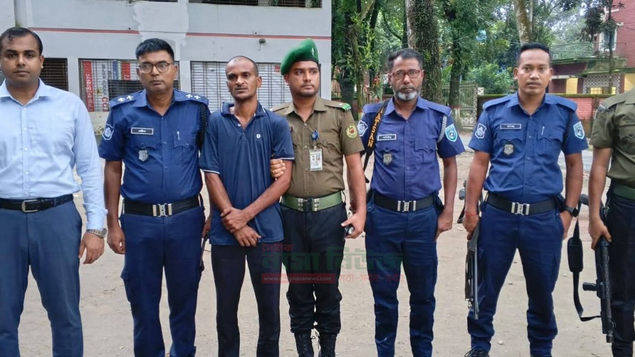 তারাগঞ্জে ভ্রাম্যমাণ আদালতের অভিযান,গাঁজা সেবনের দায়ে যুবকের ৩ মাসের কারাদণ্ড