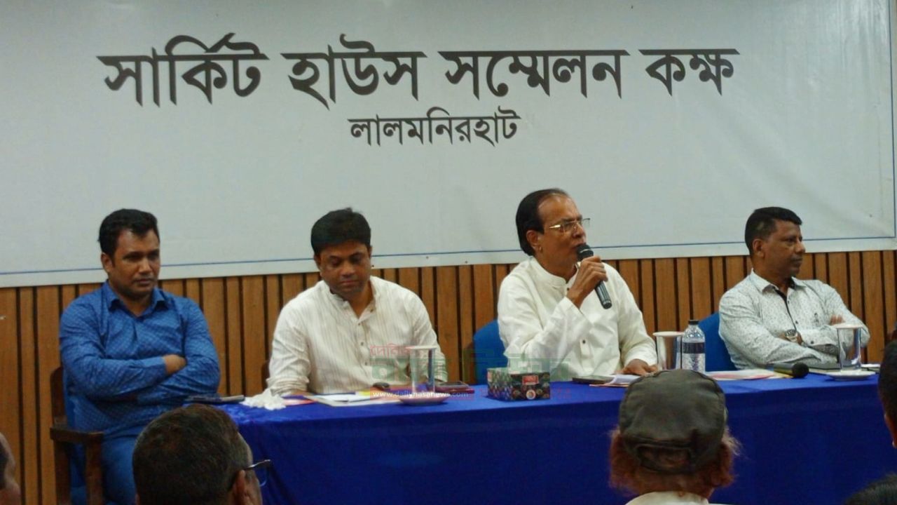 দূর্যোগ ব্যাবস্থাপনা ও ত্রাণ মন্ত্রীর সাংবাদিকদের সাথে মত-বিনিময় সভা অনুষ্ঠিত 