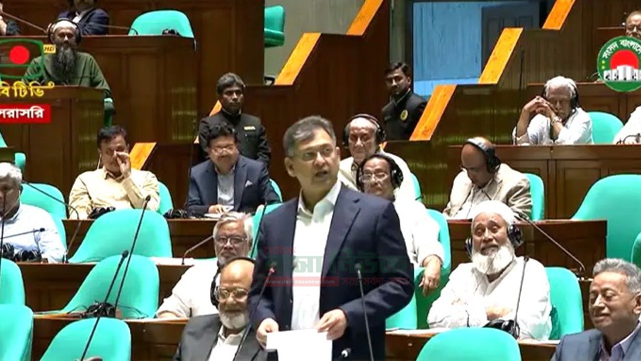 সর্বোচ্চ দুর্নীতির অভিযোগ অন্তর্বর্তী সরকারের বিরুদ্ধে